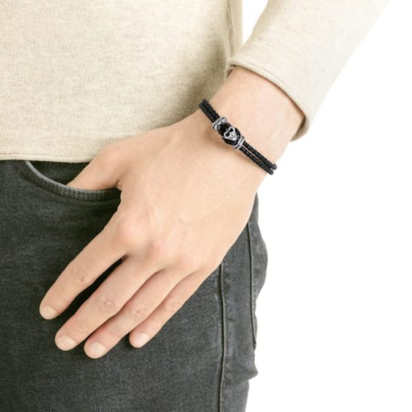 ارسال هدیه به ایتالیا- خرید دستبند مردانه - دستبند چرم مشکی مردانه سواروسکی
